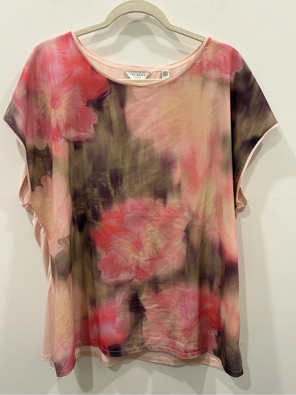 Ted Baker Pink Green Watercolor Floral Dolman Sleeve Top - Picture 1 of 10
